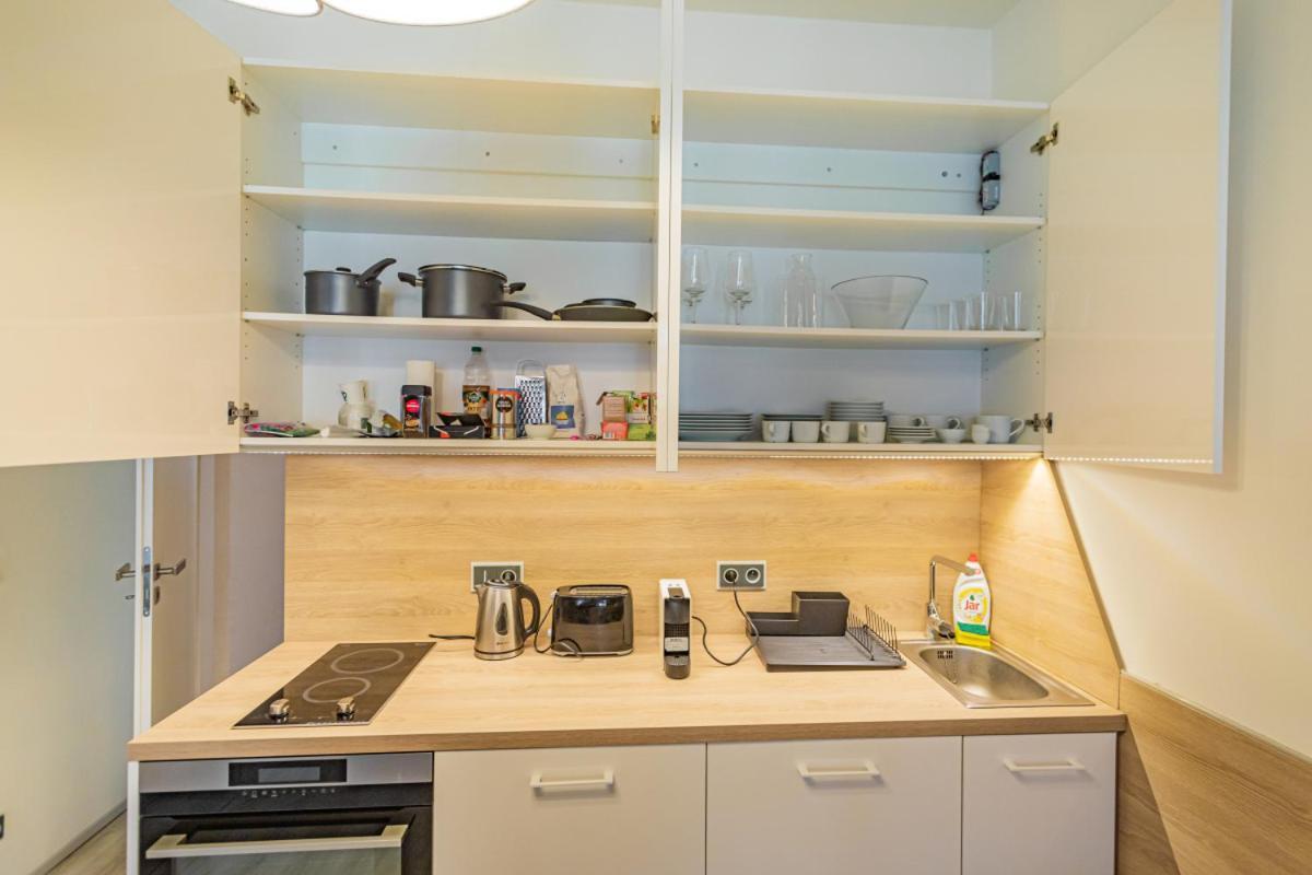 Business Studio Andel, 10 Min To Centre, Netflix, Paid Parking Prague Extérieur photo